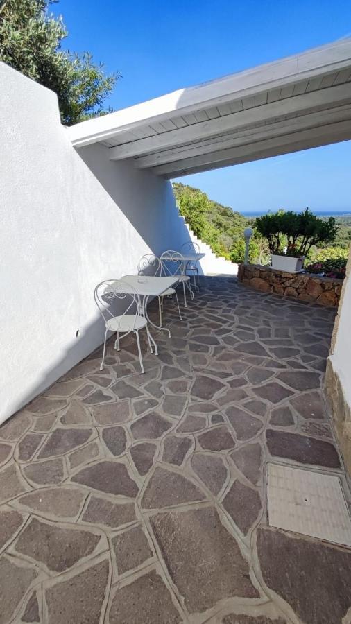 Casa L'Ulivariu Affittacamere San Teodoro  Exteriör bild