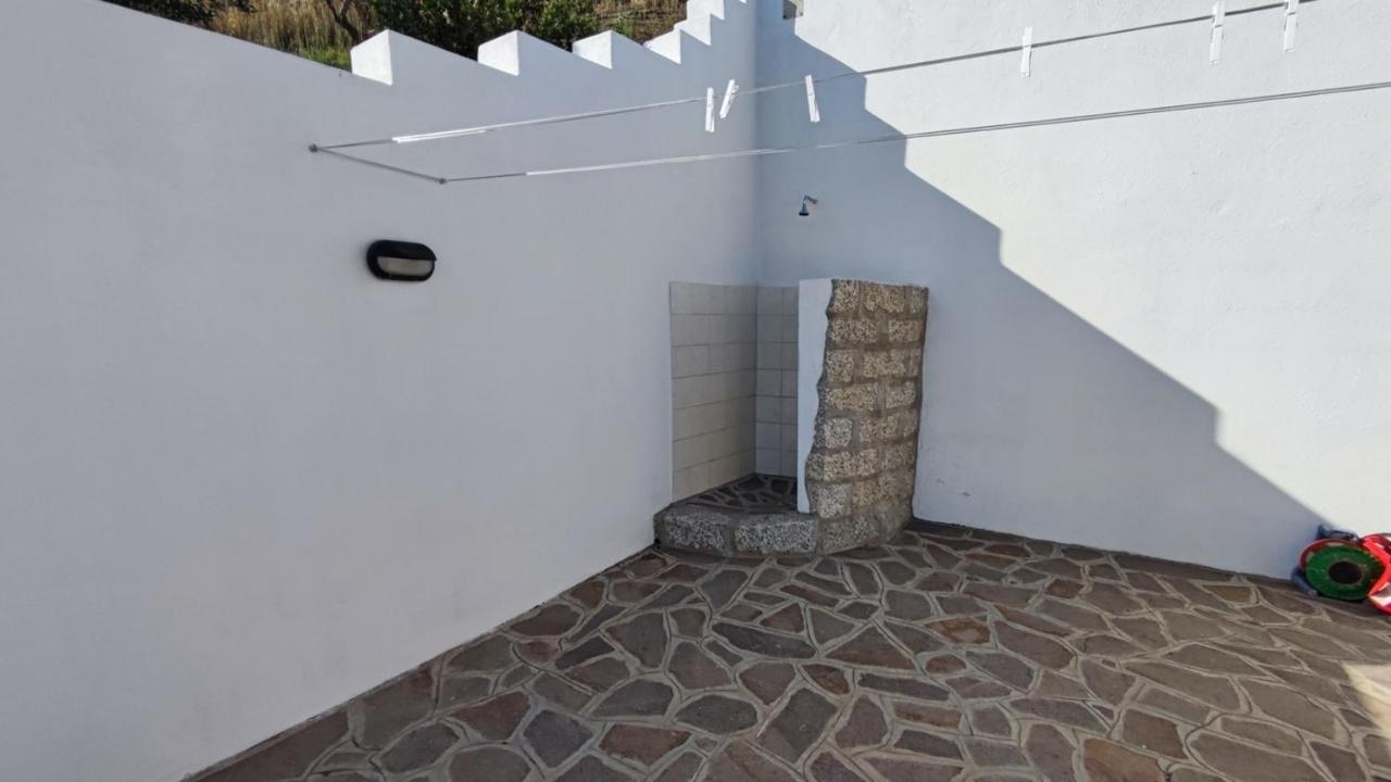 Casa L'Ulivariu Affittacamere San Teodoro  Exteriör bild