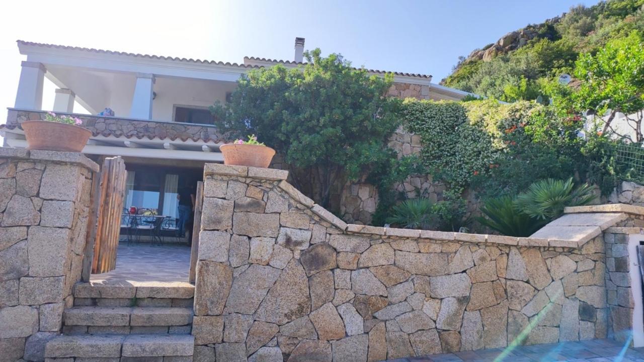 Casa L'Ulivariu Affittacamere San Teodoro  Exteriör bild