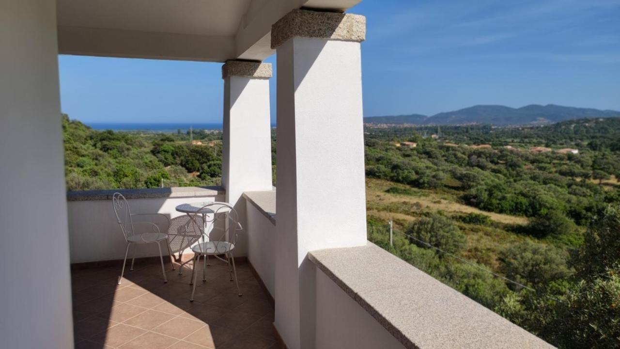 Casa L'Ulivariu Affittacamere San Teodoro  Exteriör bild