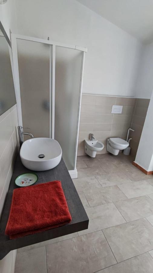 Casa L'Ulivariu Affittacamere San Teodoro  Exteriör bild