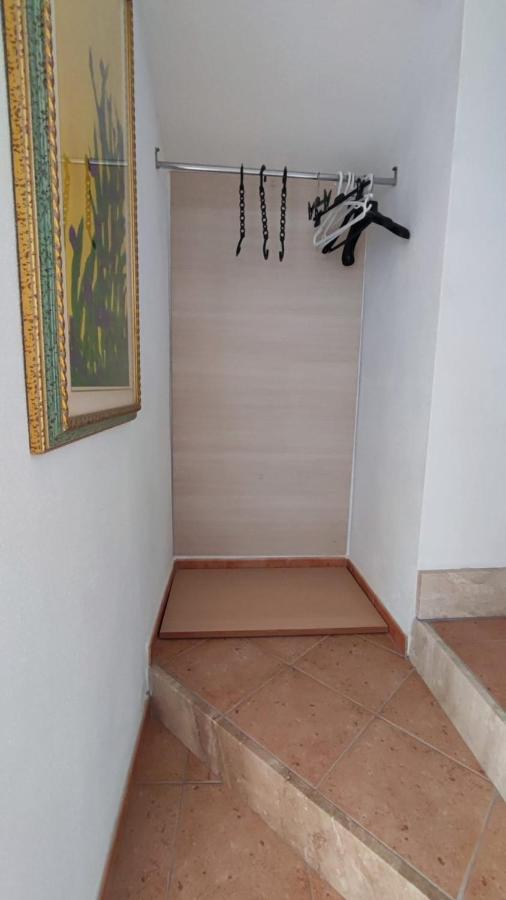 Casa L'Ulivariu Affittacamere San Teodoro  Exteriör bild