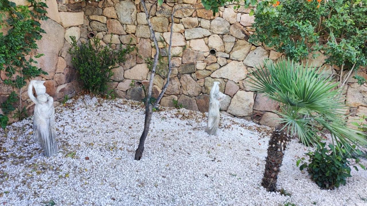 Casa L'Ulivariu Affittacamere San Teodoro  Exteriör bild